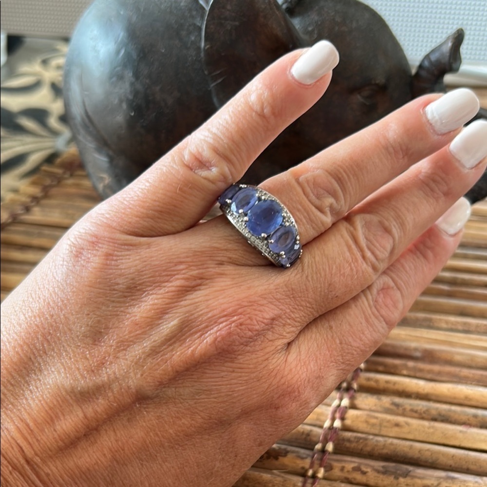 Tanzanite-Colored Crystal Band Ring – Silver size 8 - Picture 2 of 8